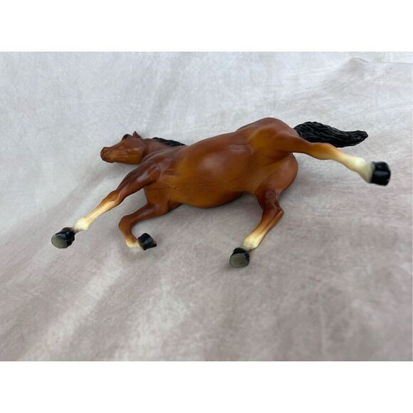 Breyer Horse Bay Running Mare Vintage - Picture 8 of 8